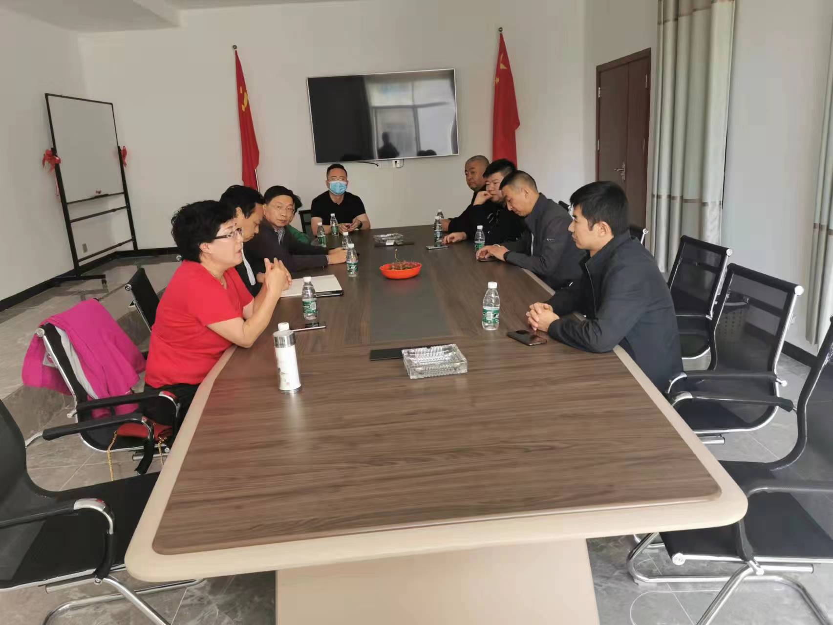 武汉理工教授团队与天龙赴客户现场研讨新项目
